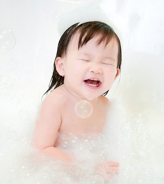 Margaux Bébé - Bubble bath - Baby model